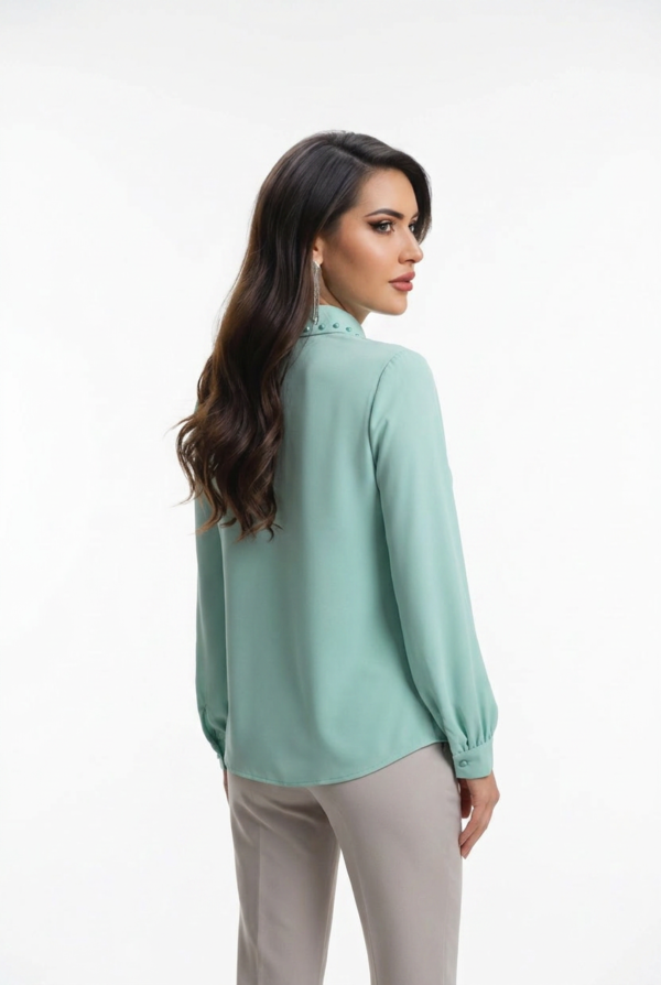 1781696602517-16agly9.png İnci Detaylı Yaka Vual Bluz - Mint Yeşili Kadın Ofis Bluzu