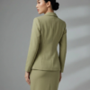 1781858092653-ygi145t.png Sage Yeşil Minimalist Blazer ve Asimetrik Etek Takım